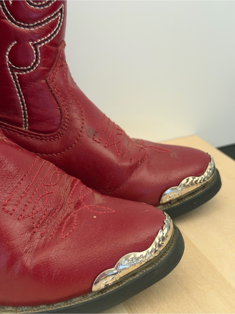 Kids Red Western Cowboy Boots with Silver Toe Accent - Picture 4 of 13